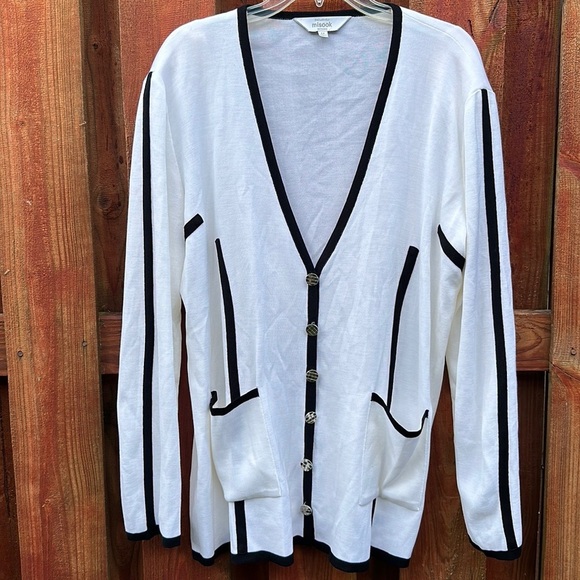 MISSLOOK White and Black Cardigan Sweater V-Neck Size 1X - Picture 1 of 10
